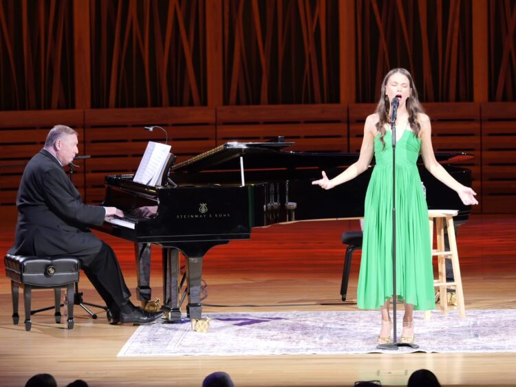 LIVE REVIEW: Sutton Foster in Groton, MA (10.14.23)