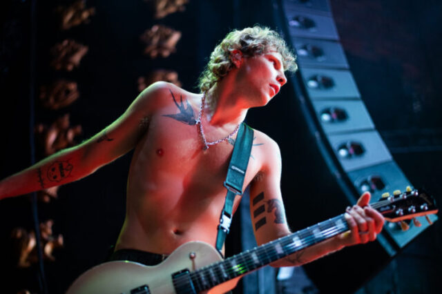 Beauty School Dropout