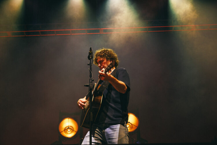 Permalink to LIVE REVIEW + PHOTOS: Vance Joy in Portland, ME (09.03.25) LIVE REVIEW + PHOTOS: Vance Joy in Portland, ME (09.03.25)