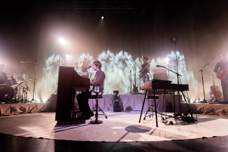 PHOTOS: Matt Maltese, Cornelia Murr in Boston, MA (09.28.25)