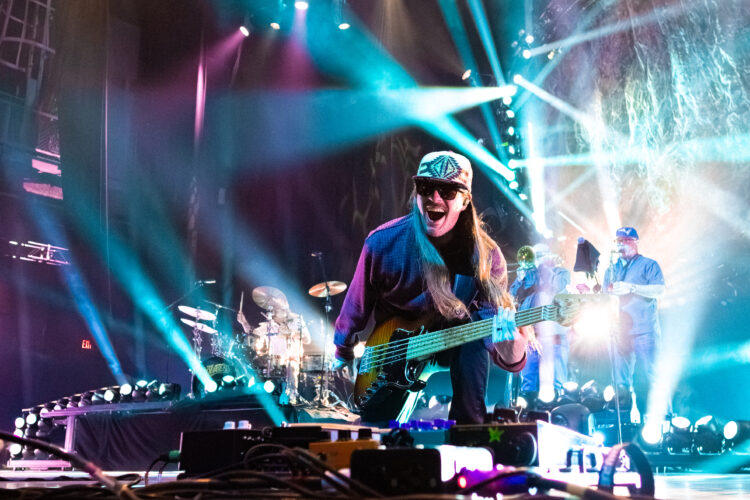 PHOTOS: The Elovaters in Boston, MA (01.30.26)