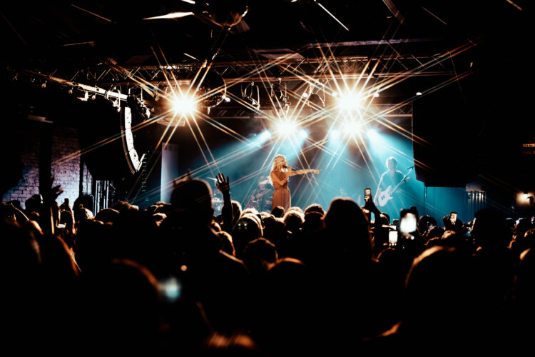 PHOTOS: Claire Rosinkranz, Stevie Bill in Boston, MA (05.15.26)