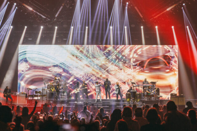 Earth, Wind & Fire