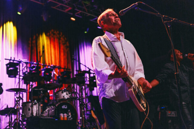 The Beat starring Dave Wakeling