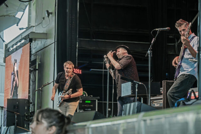 Blues Traveler