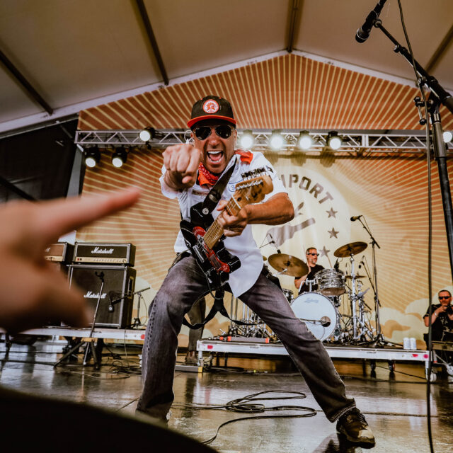 PHOTOS: Newport Folk Festival Day Three – Tom Morello, Dave Matthews, CMAT, and more (07.26.26)