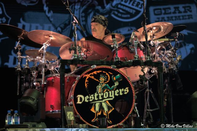 George Thorogood