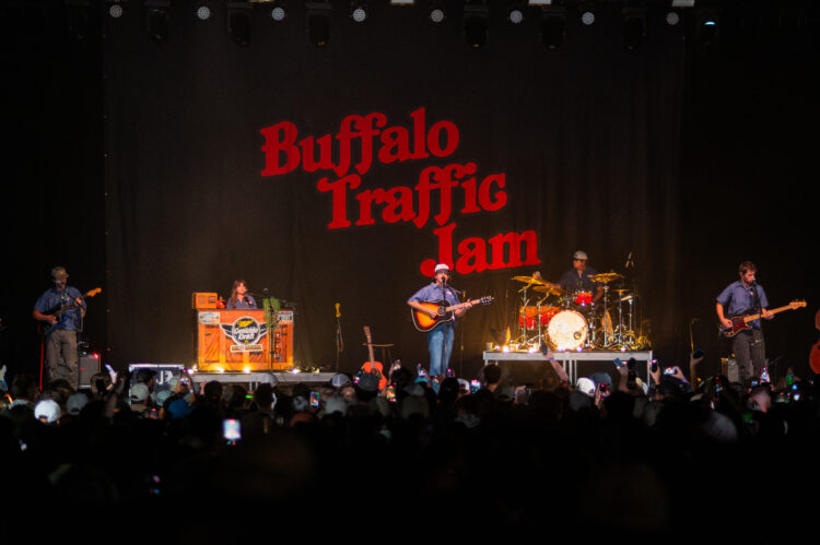 PHOTOS: Buffalo Traffic Jam, Haffway, Lydia Maes in Boston, MA (10.05.26)